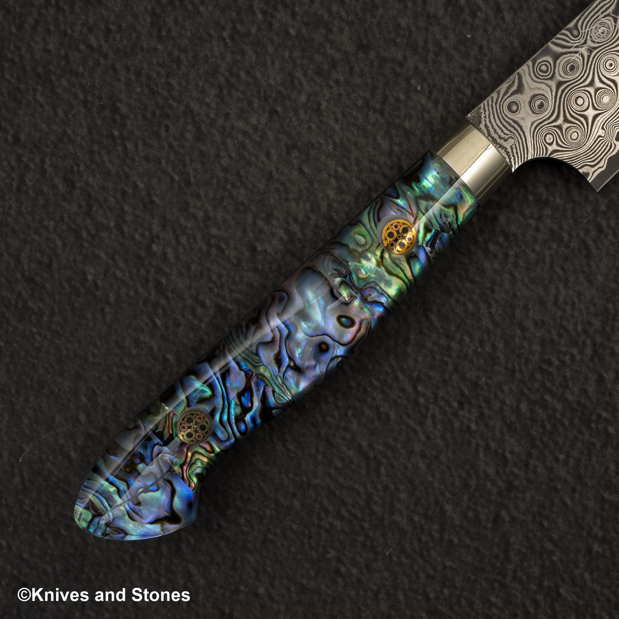 Nigara Anmon (暗紋) SG2 Raindrop Damascus Petty 150mm Mother-of-Pearl Inlay Handle