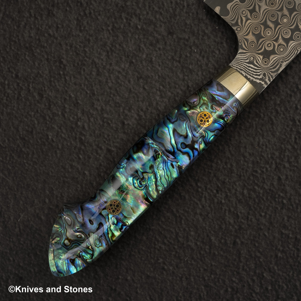 Nigara Anmon (暗紋) SG2 Raindrop Damascus Santoku 180mm Mother-of-Pearl Inlay Handle